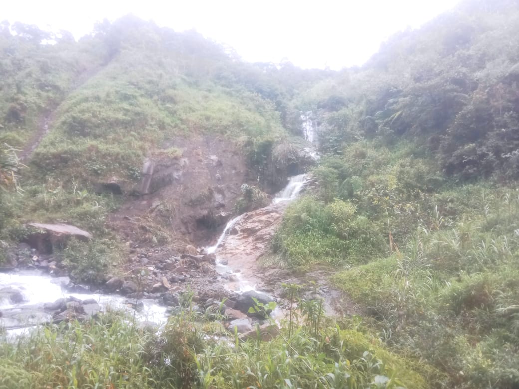 Banjir Longsorb